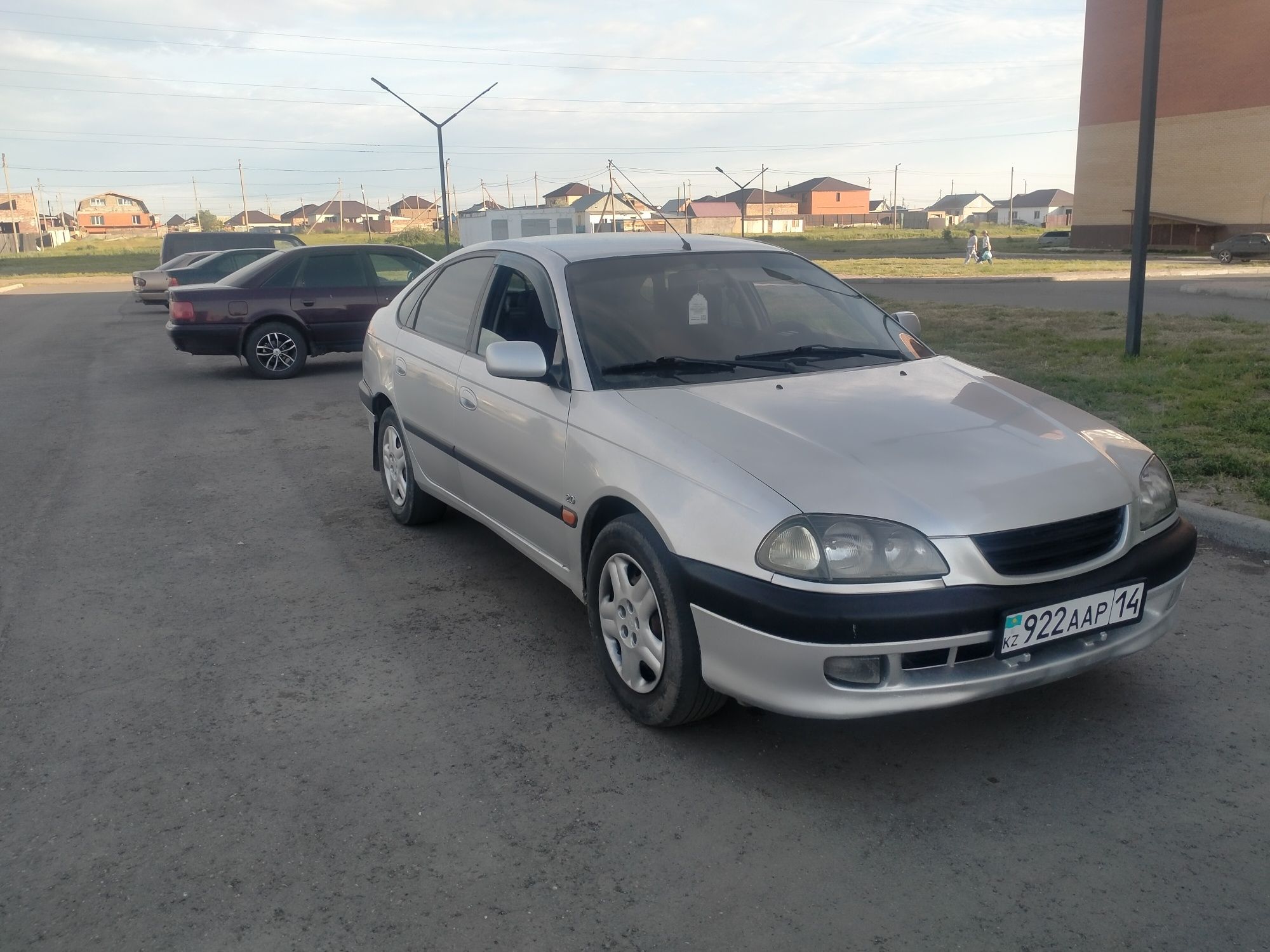 продам машину ..