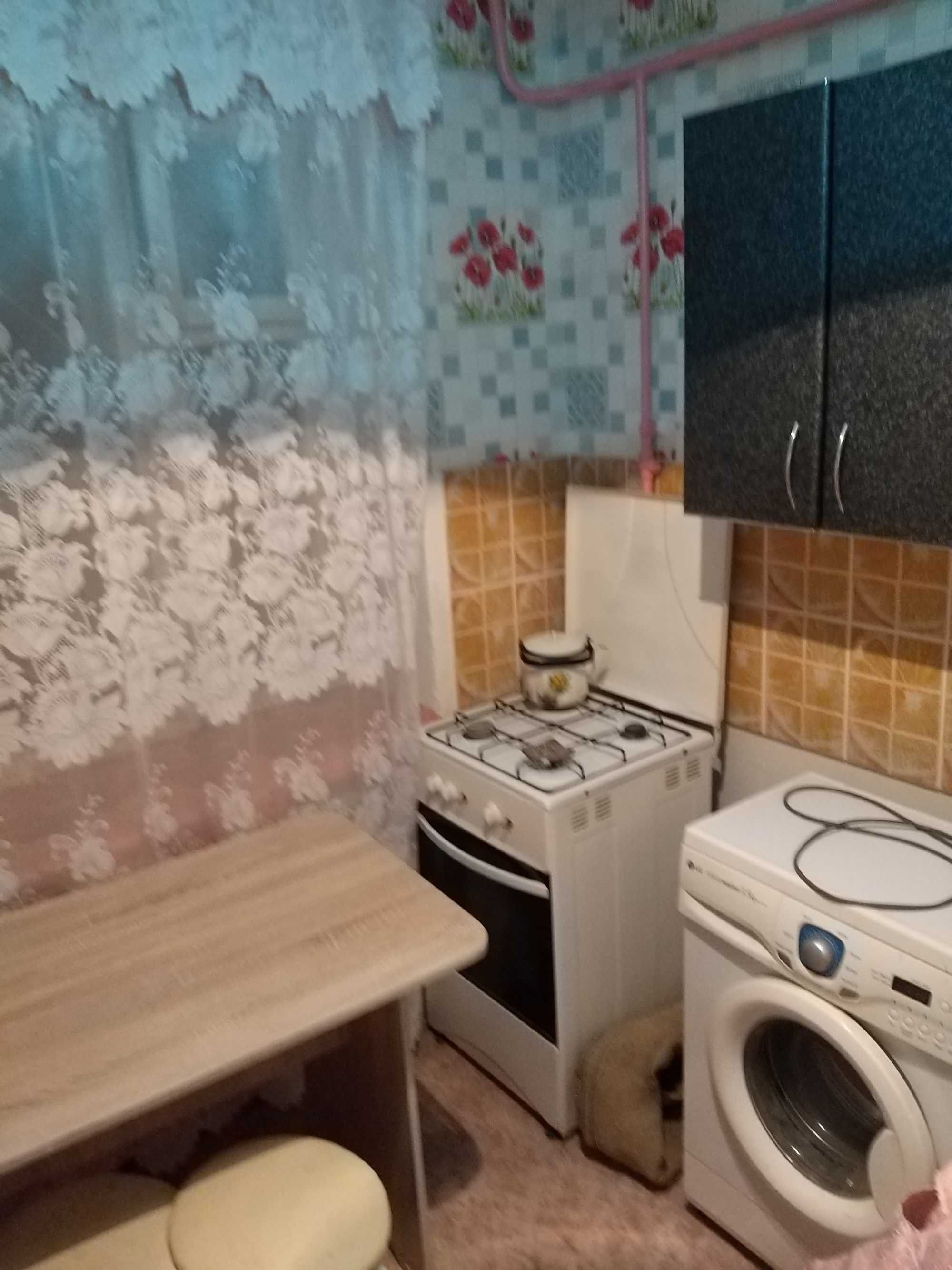 Хозяин Сдам небольшую 1 к.кв Акимат,центр,1 этаж,пр Абая,Фонтан