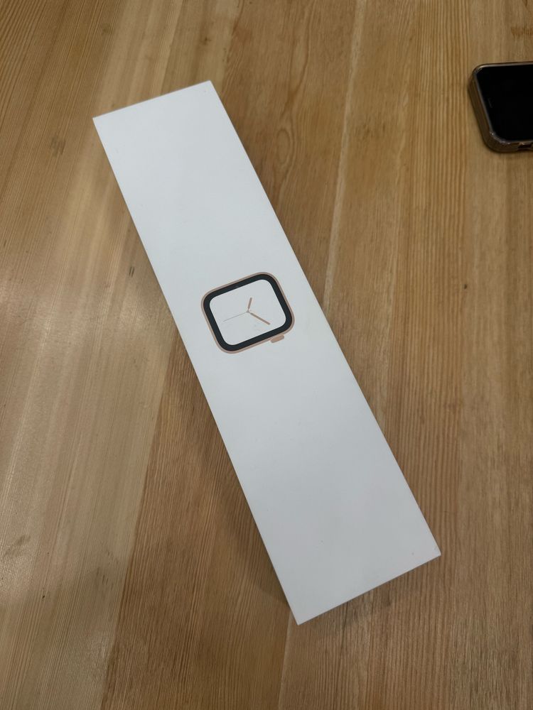 Apple Watch 4ser 44mm Gold