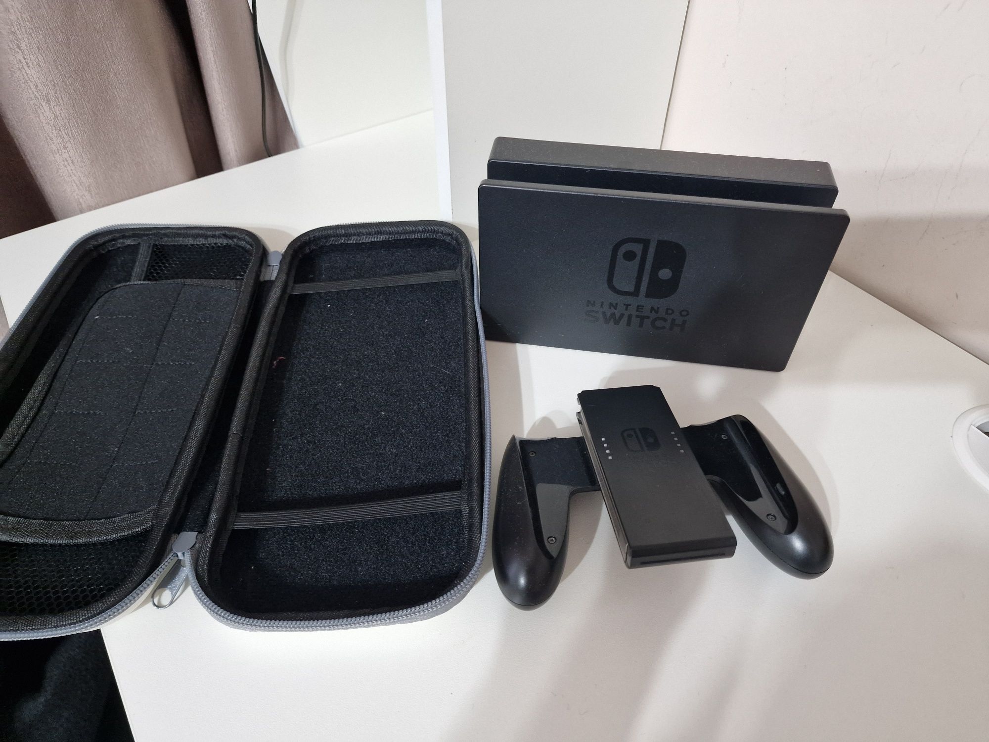 Прошитый nintendo switch  2 rev