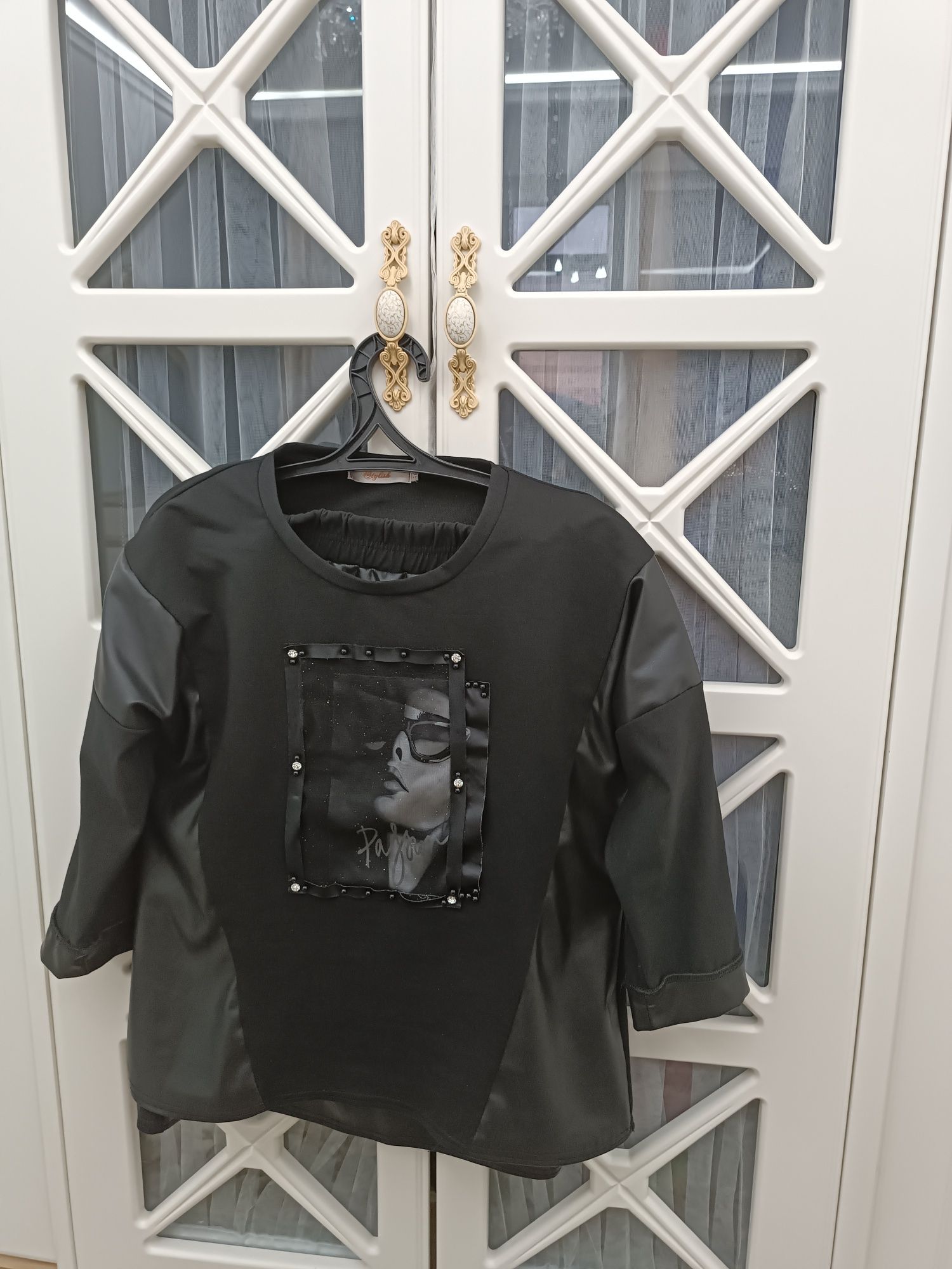 Срочно продам двойка теплая женская