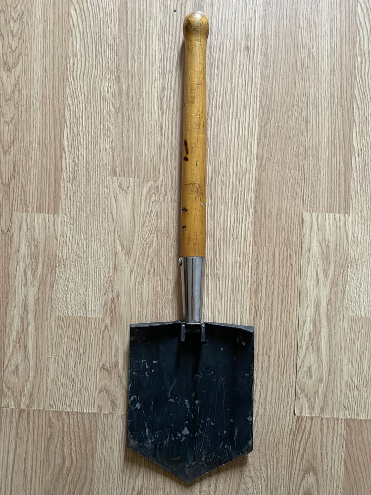 Лопатка сапёрная