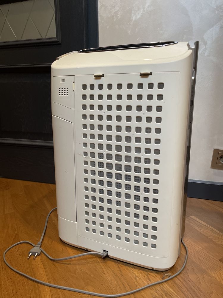 Очиститель воздуха увлажнитель Sharp KC-860E