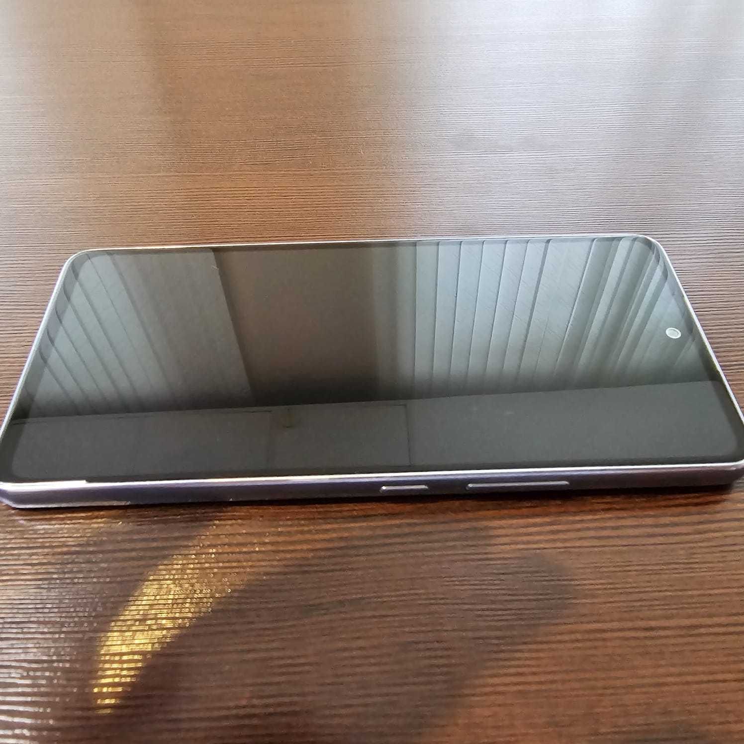 Смартфон Samsung Galaxy A53 5G 8/256Gb б/у в идеальном состоянии