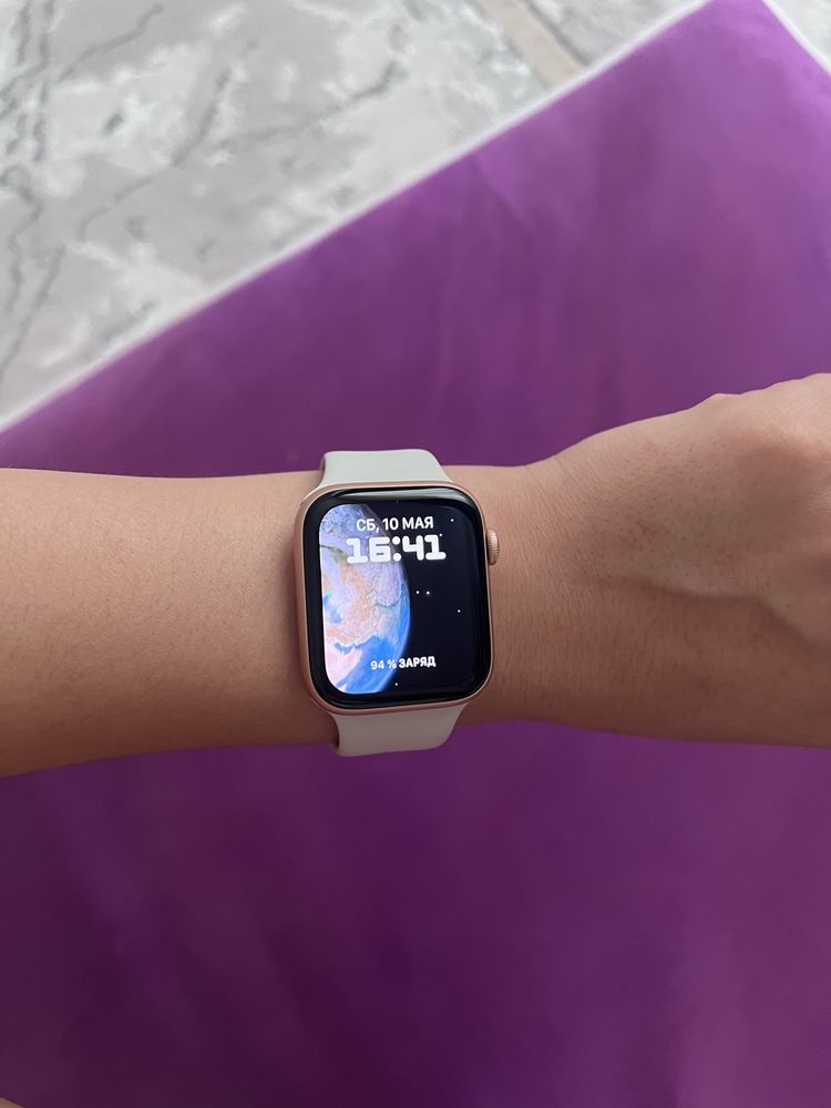 Apple watch 44р SE