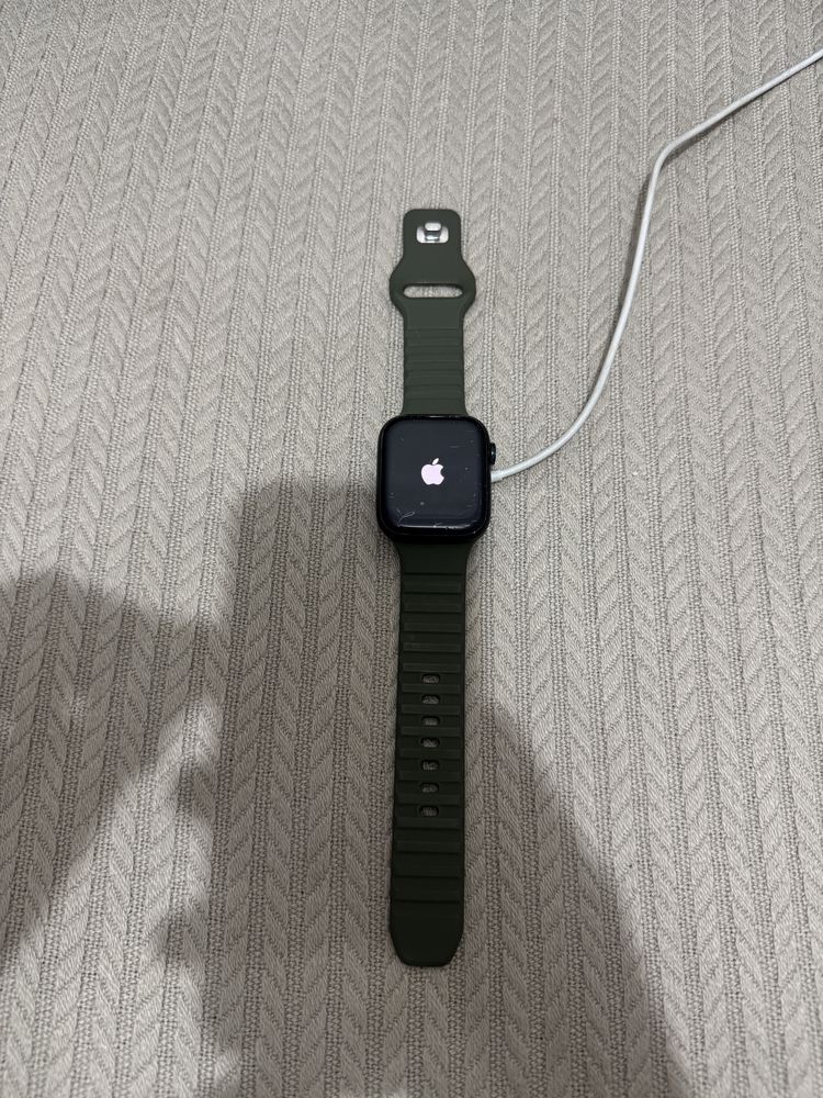 Продам aple watch 8, 45 mm