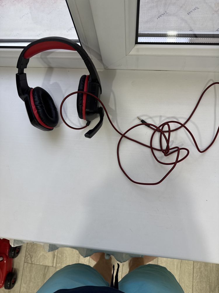 Наушники SVEN AP-G858MV черный