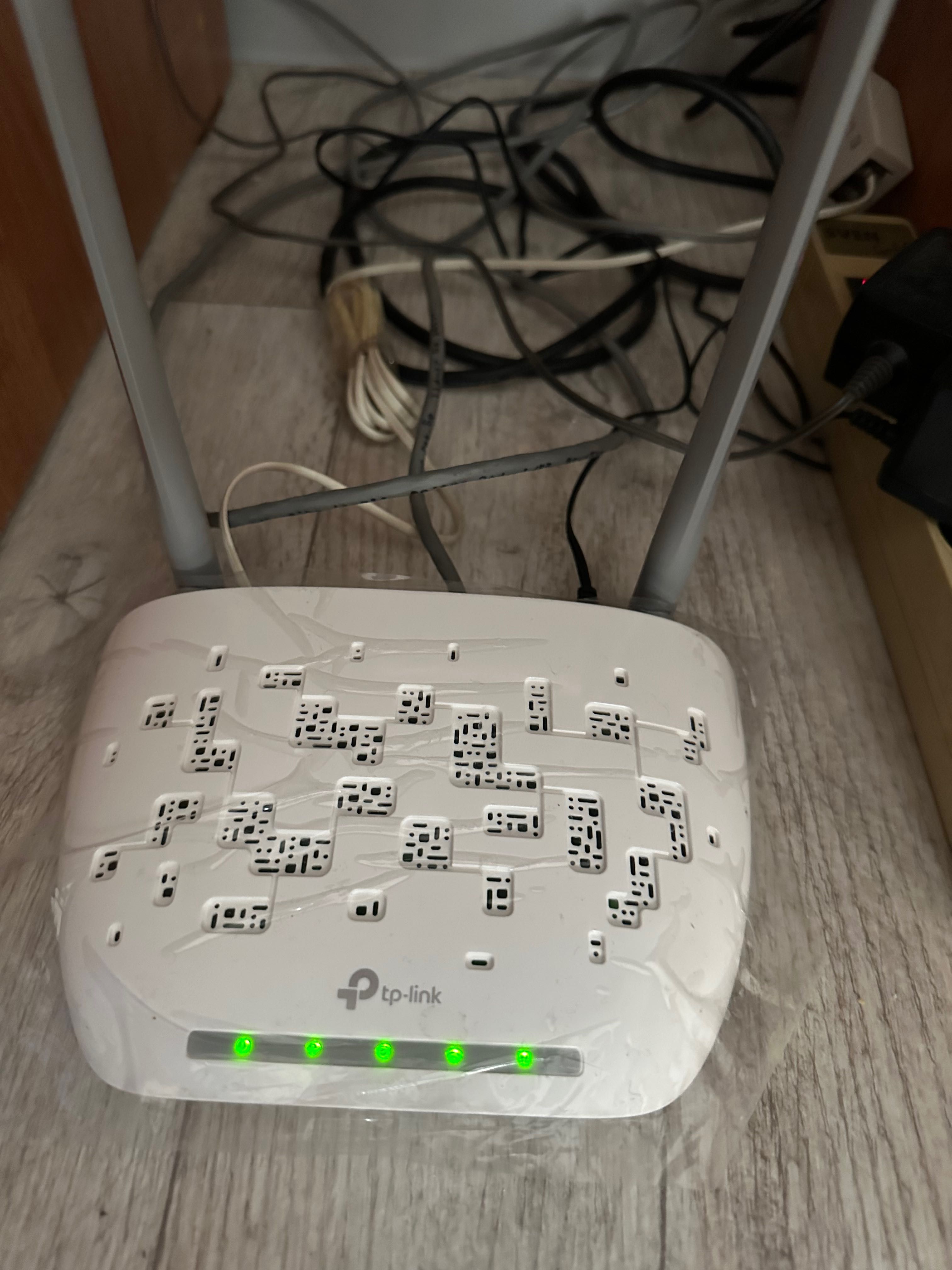 Продам модем tp-link новый месяц как купили в связи продем