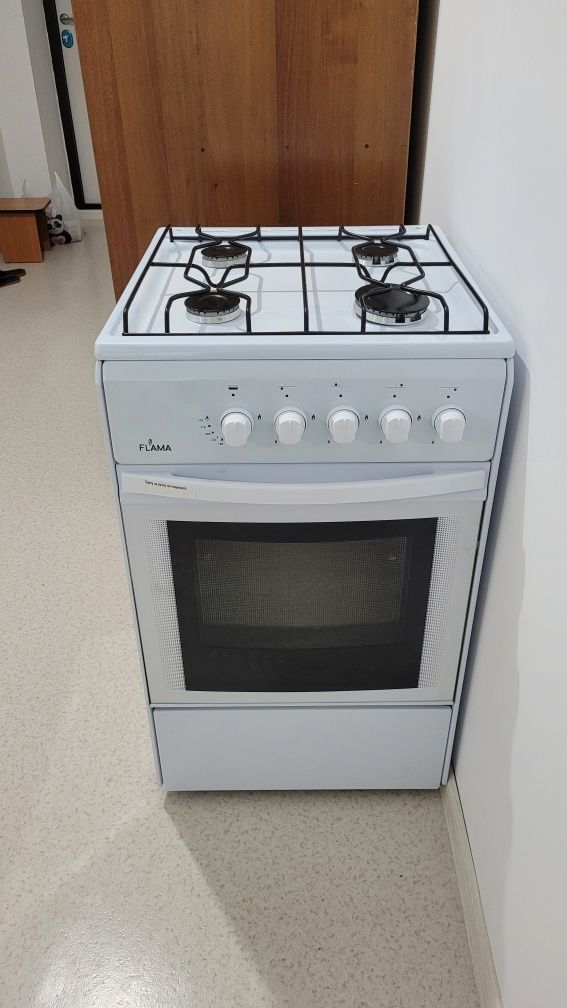 Продам газовую плиту