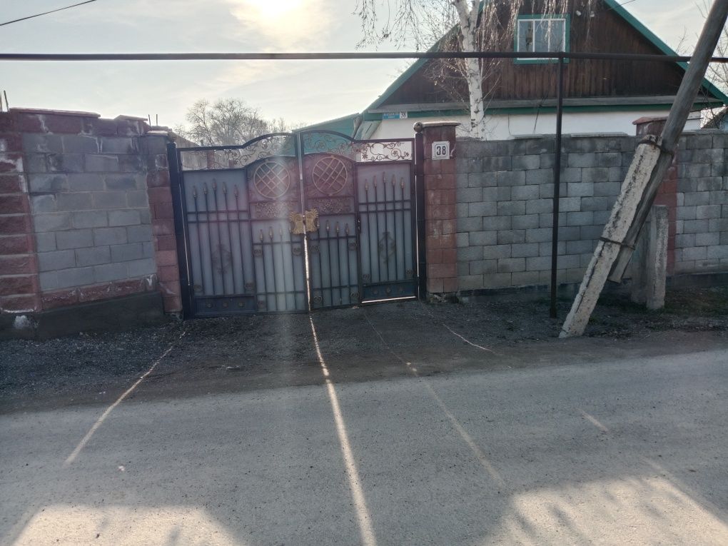 Продам дом срочно! Со всеми условиями!