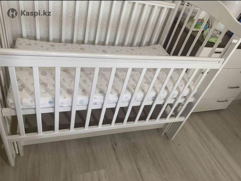 Продается кровать детская, с ортопедическим матрасом , состояние хорош