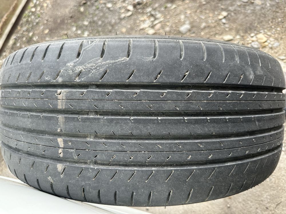 Продам шины R17 Dunlop