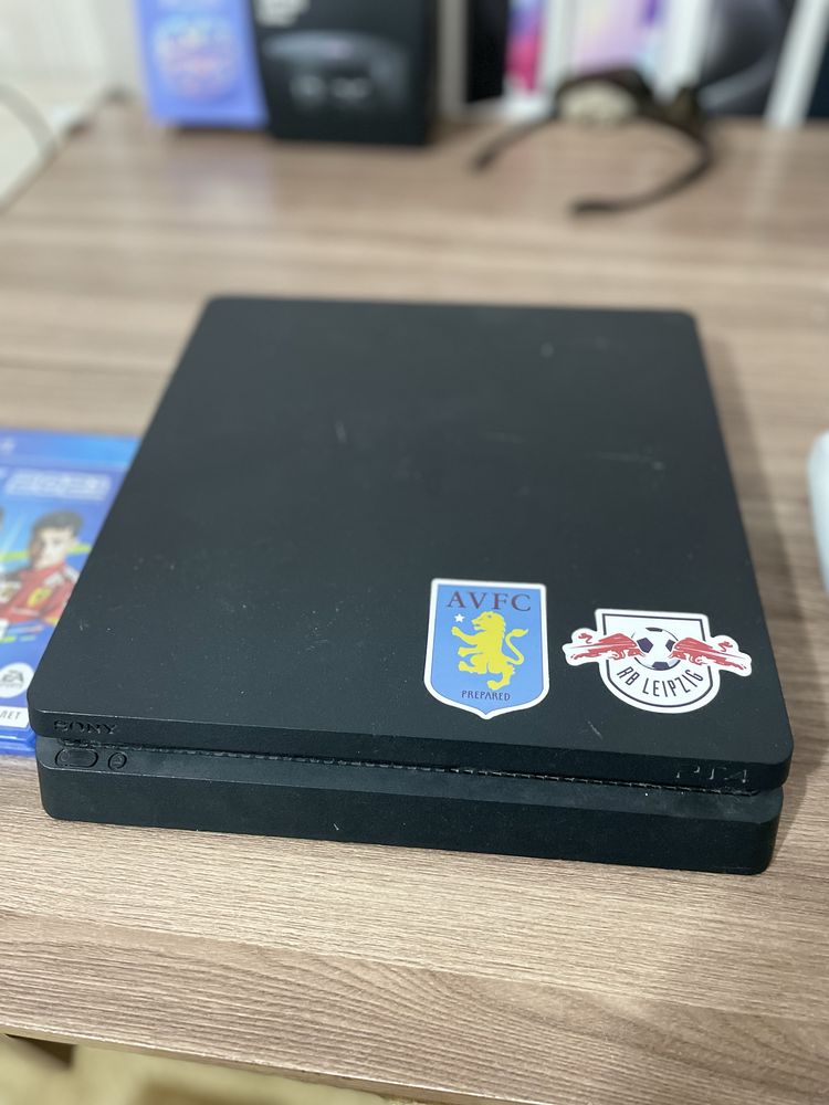 Ps4 в отличном состоянии