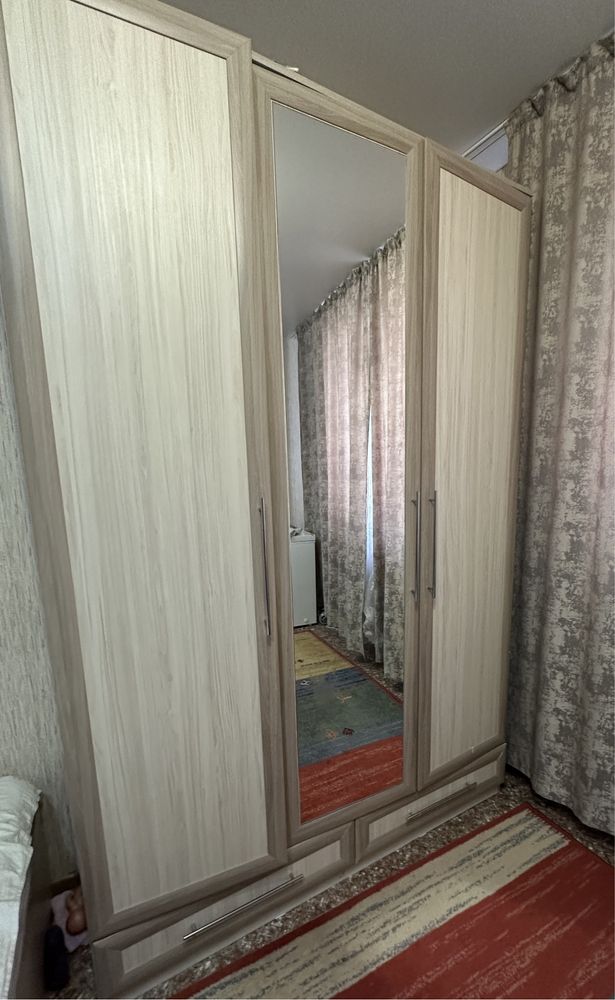 Продам шкаф