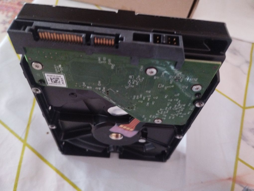 Продам жёсткий диск. 1 Tb.