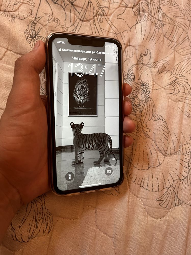 iphone 11 в идеальном состояний