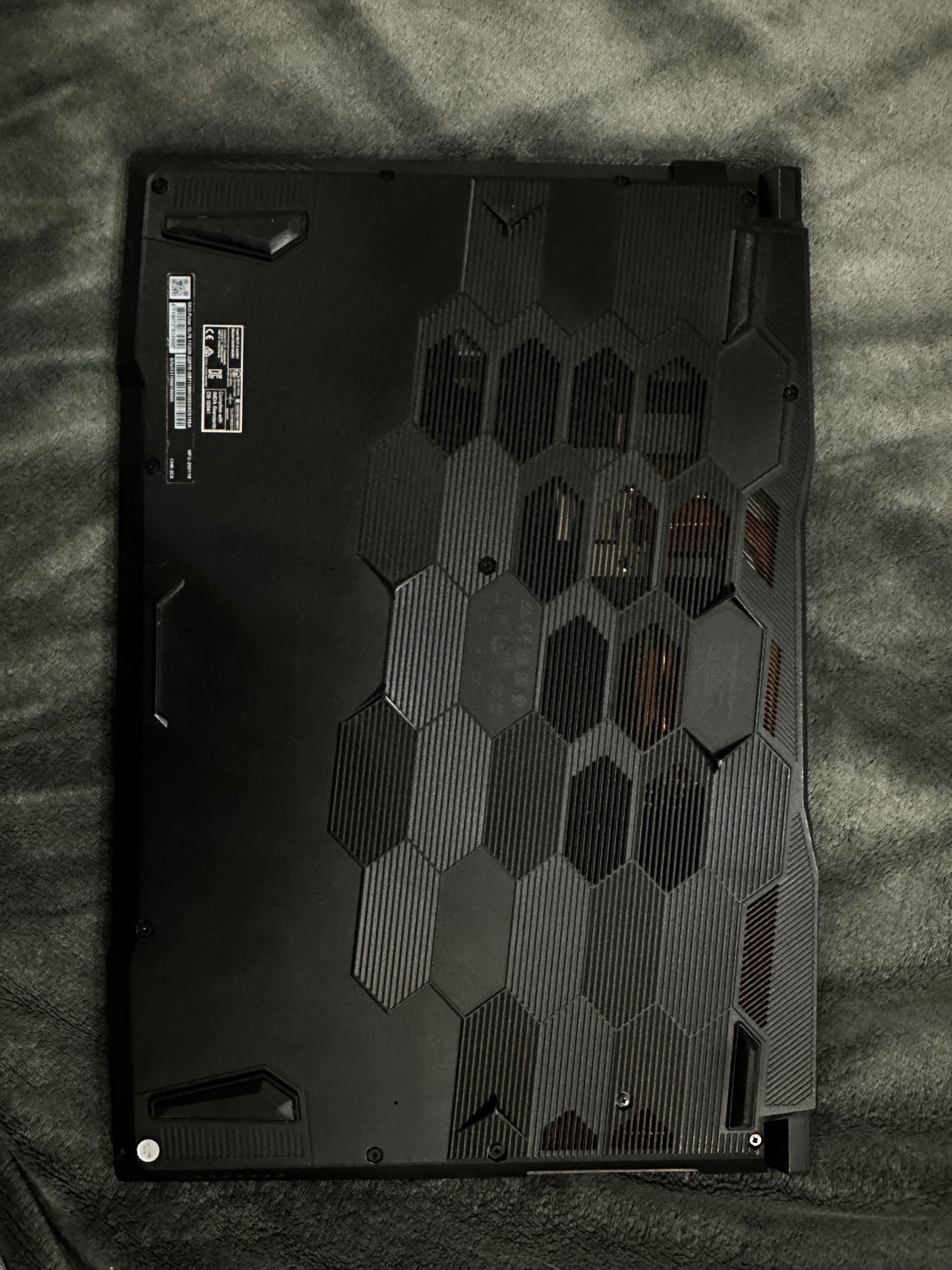 Игровой ноутбук MSI PULSE GL 76