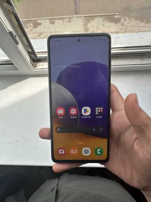 Продам  телефон Самсун А72