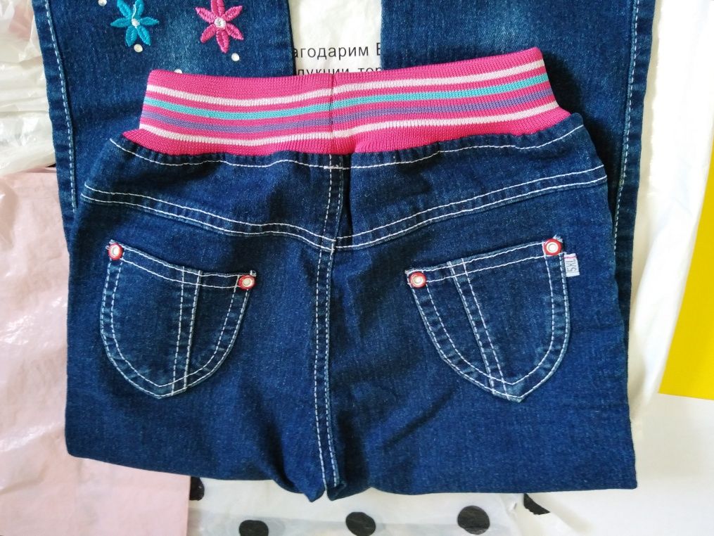 Продам новые детские джинсы