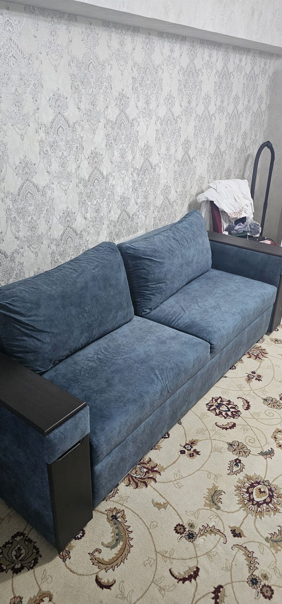 Диван срочно в продаже