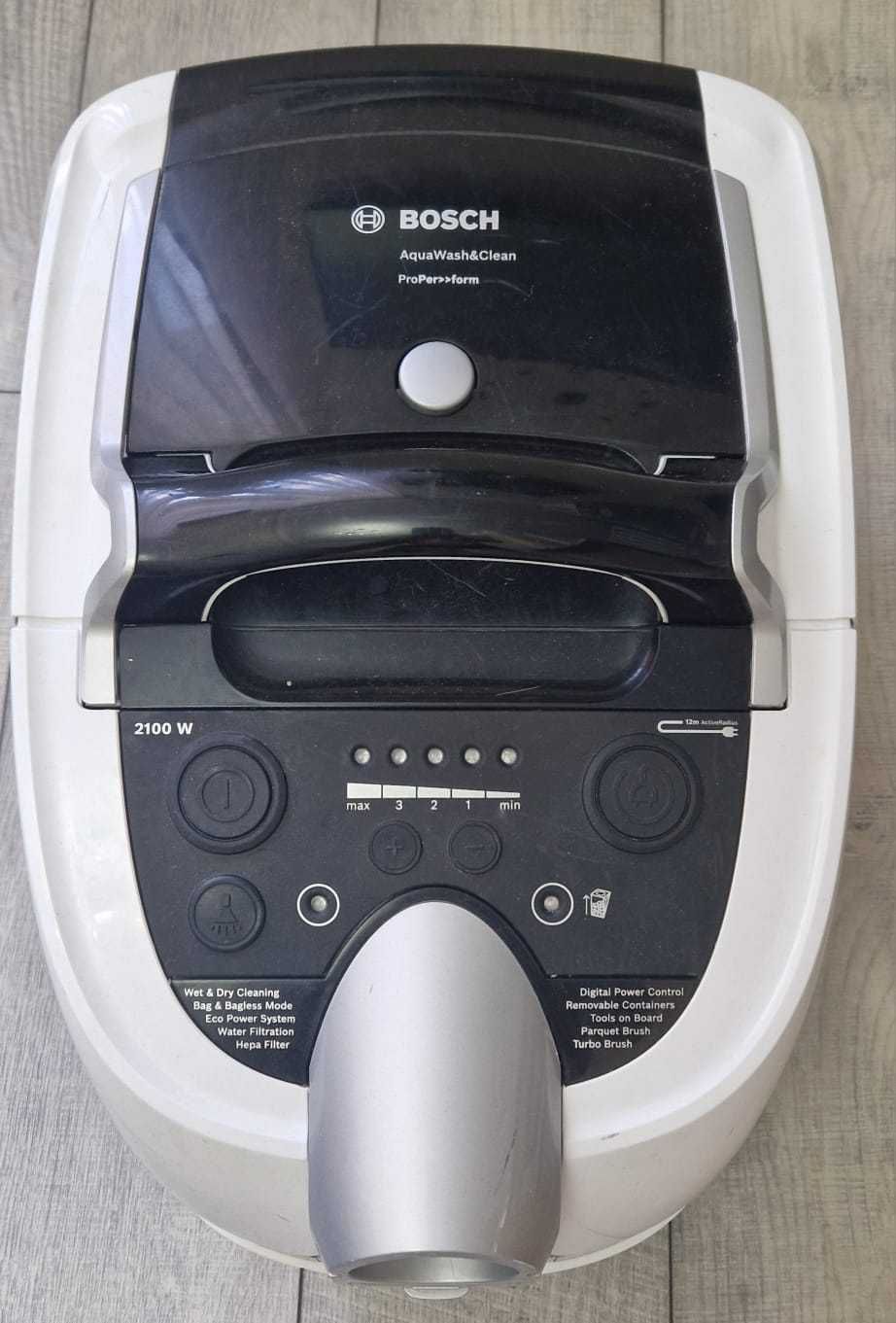 Моющий пылесос Bosch BWD421PRO б/у