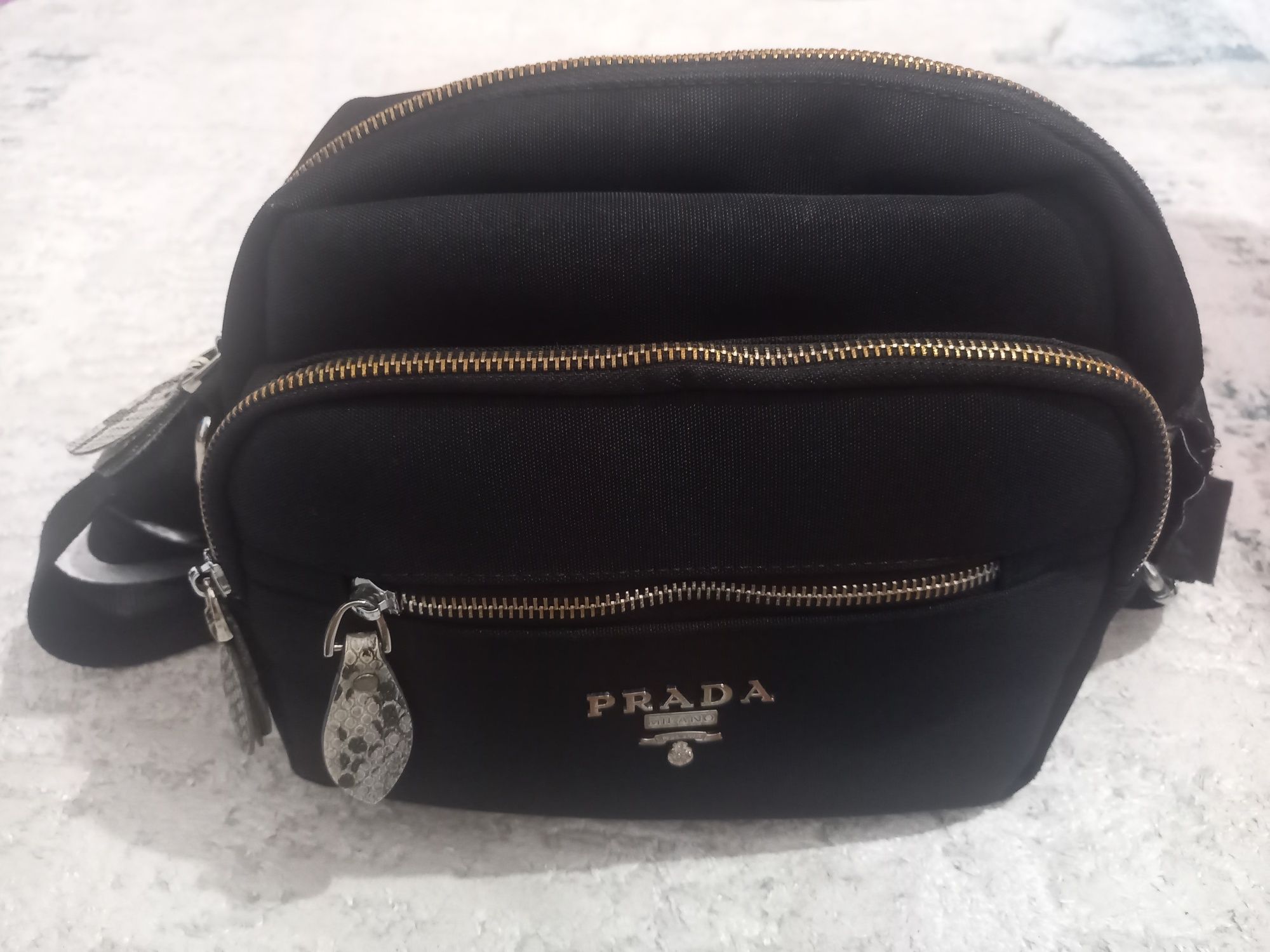Сумка Prada хорошего качества