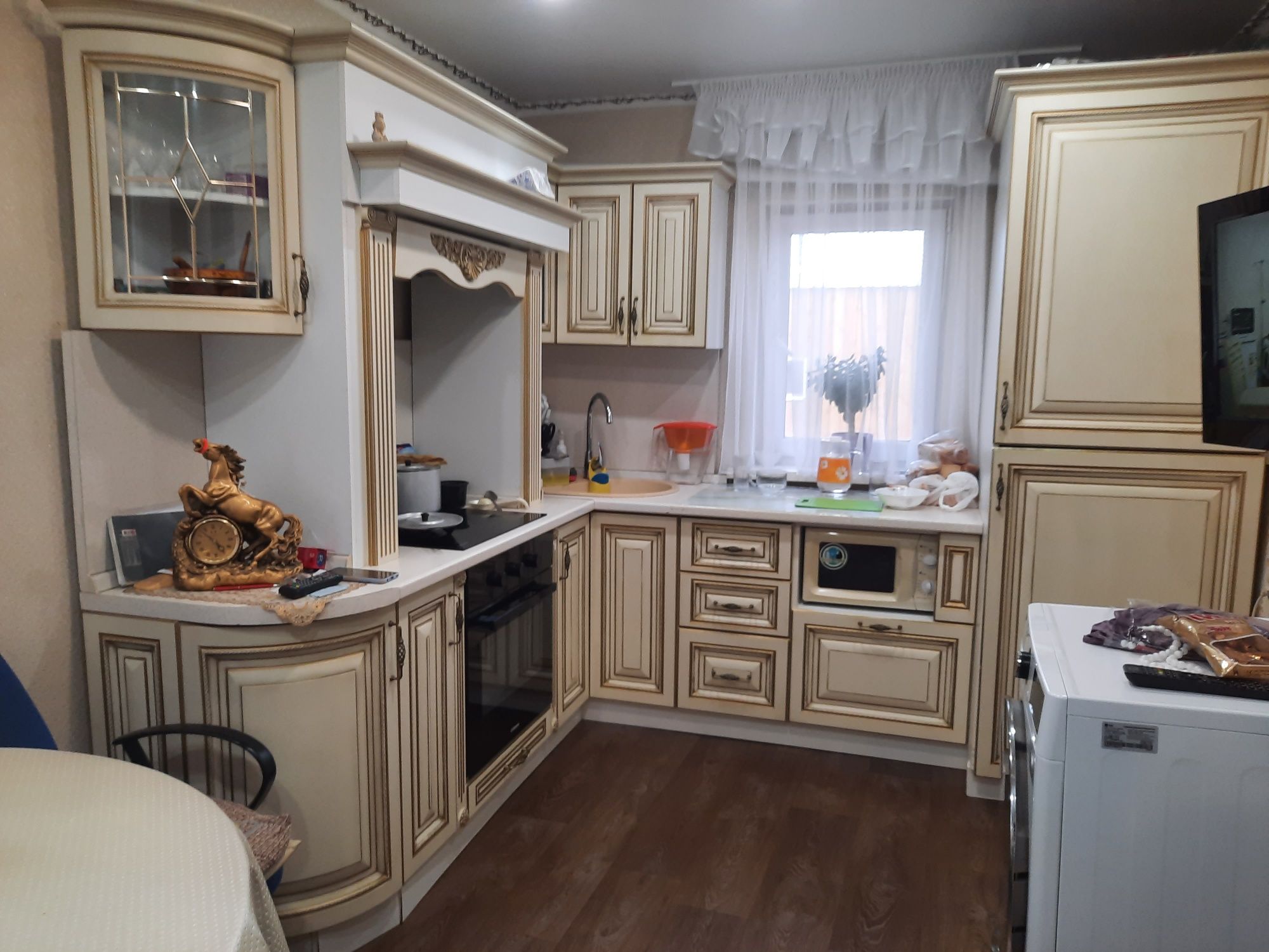 Продам кухонный гарнитур. Срочно