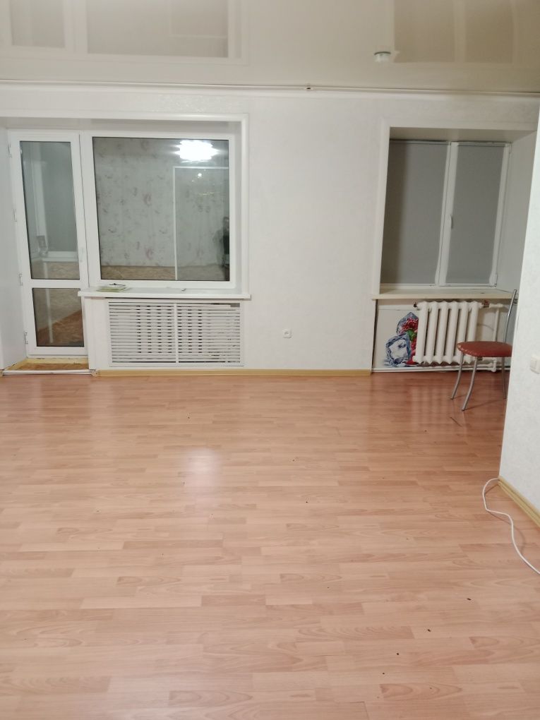 Продам трёхкомнатную квартиру в центре