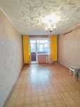 Продам 1 комн квартиру район магазин Магнум, 10 школа, 2 этаж.
