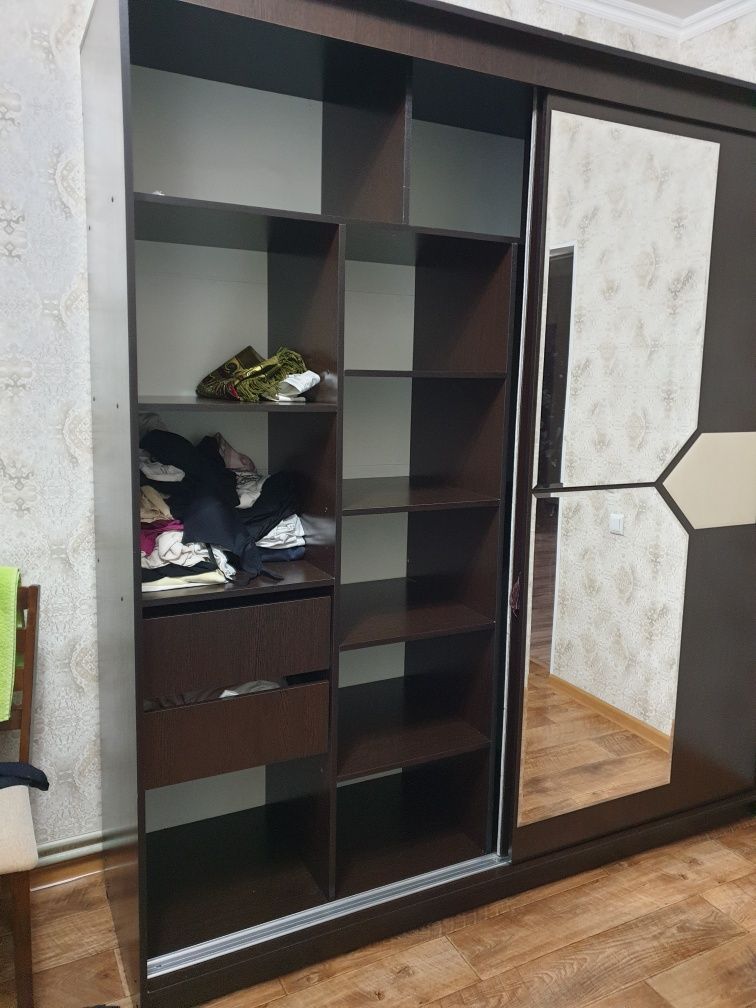 Продам шкаф купе