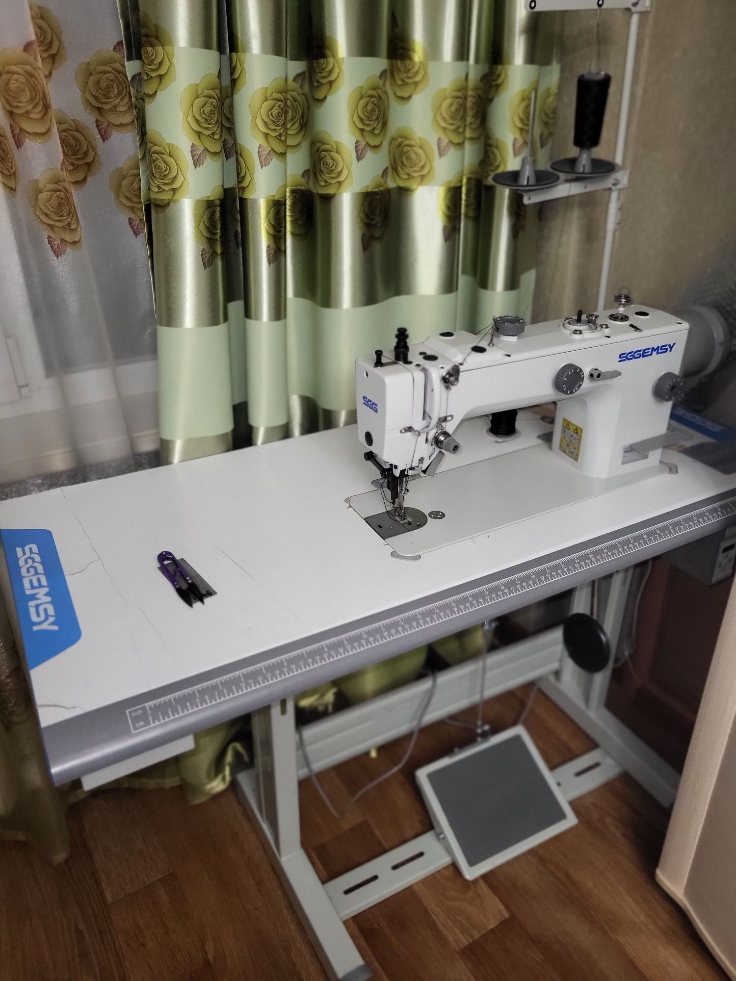 Промышленная швейная машина SGGEMSY SG0611D с унисонным продвижением