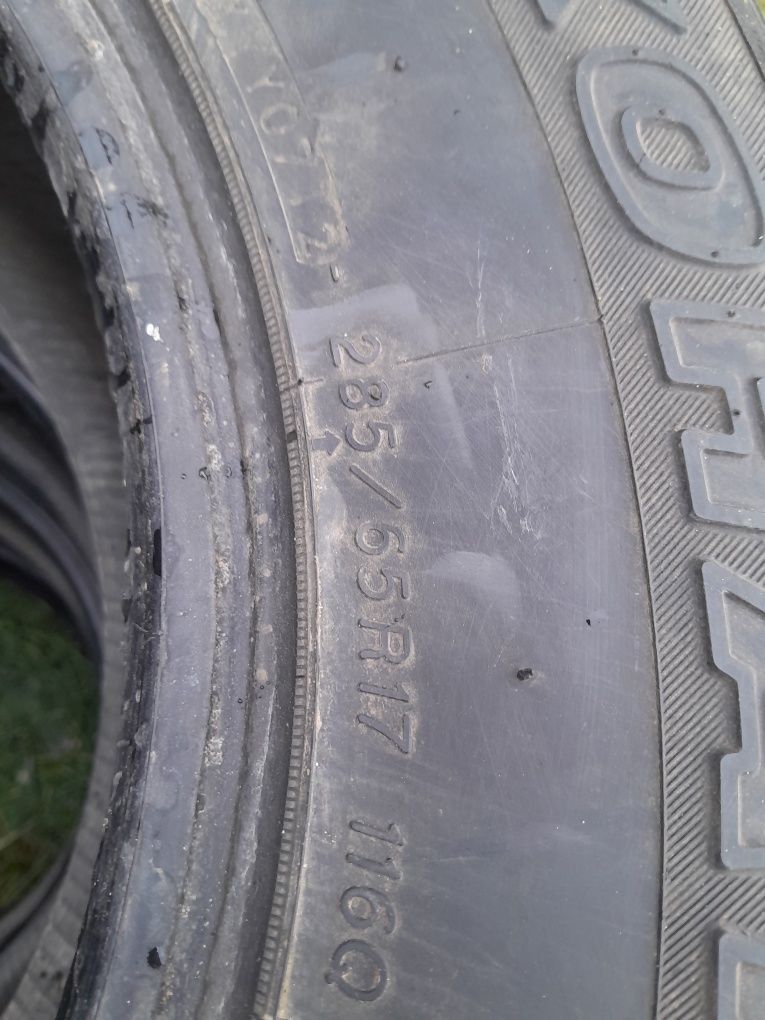 Комплект всесезонных шины 285/65 R17  продам