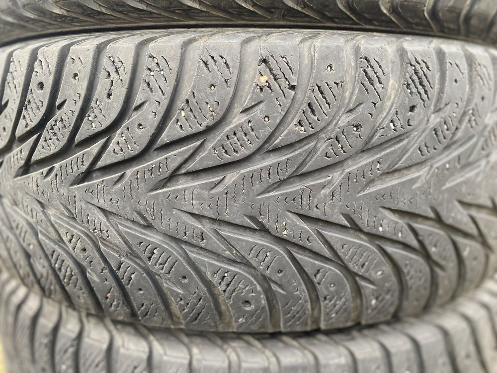 Комплект зимние шины 265/65/17 265/65R17 Yokohama.