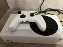 Продаю Xbox Series S