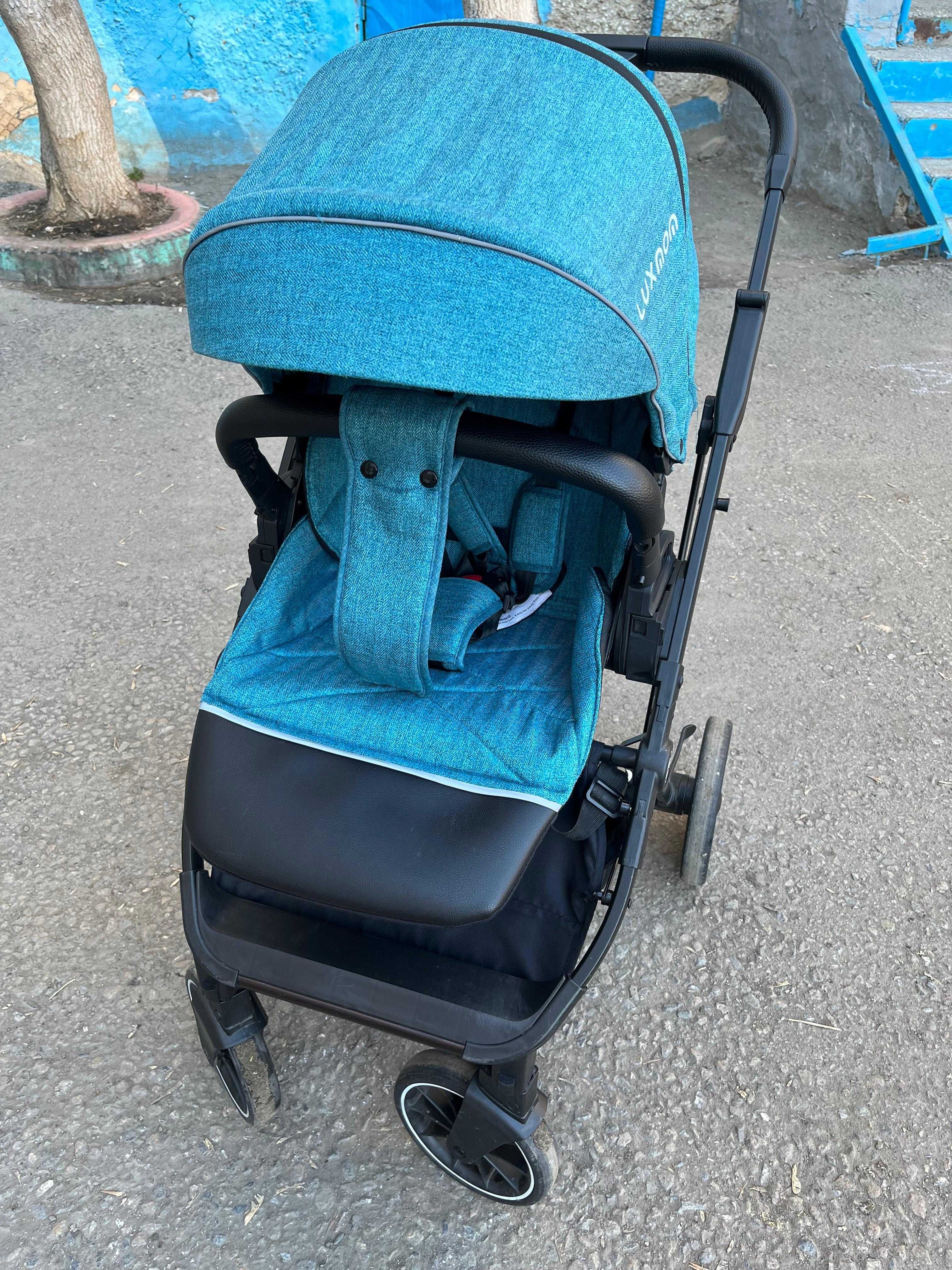 Прогулочная коляска Luxmom 740 Изумруд/черная рама