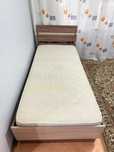 Продам кровать 1,5 с матрасом