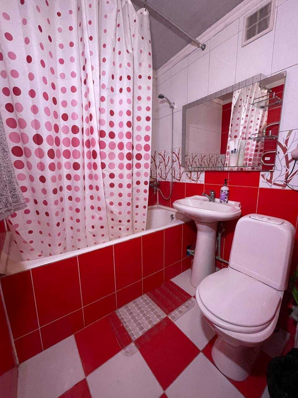 2х комнатная в районе ТЦ Шымкент Плаза