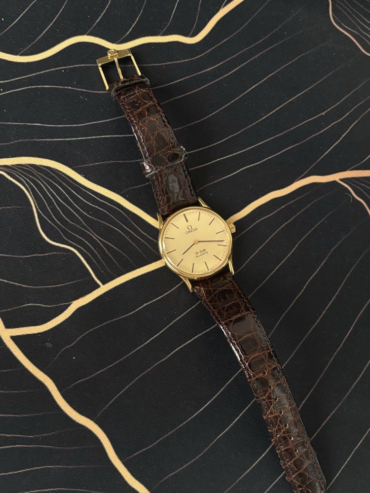 Omega de ville quartz