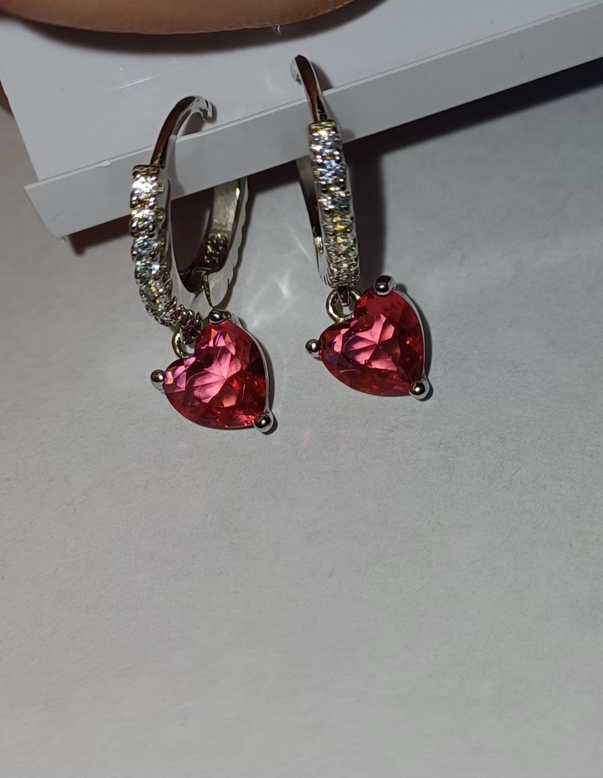 Продам серьги  серебро 925