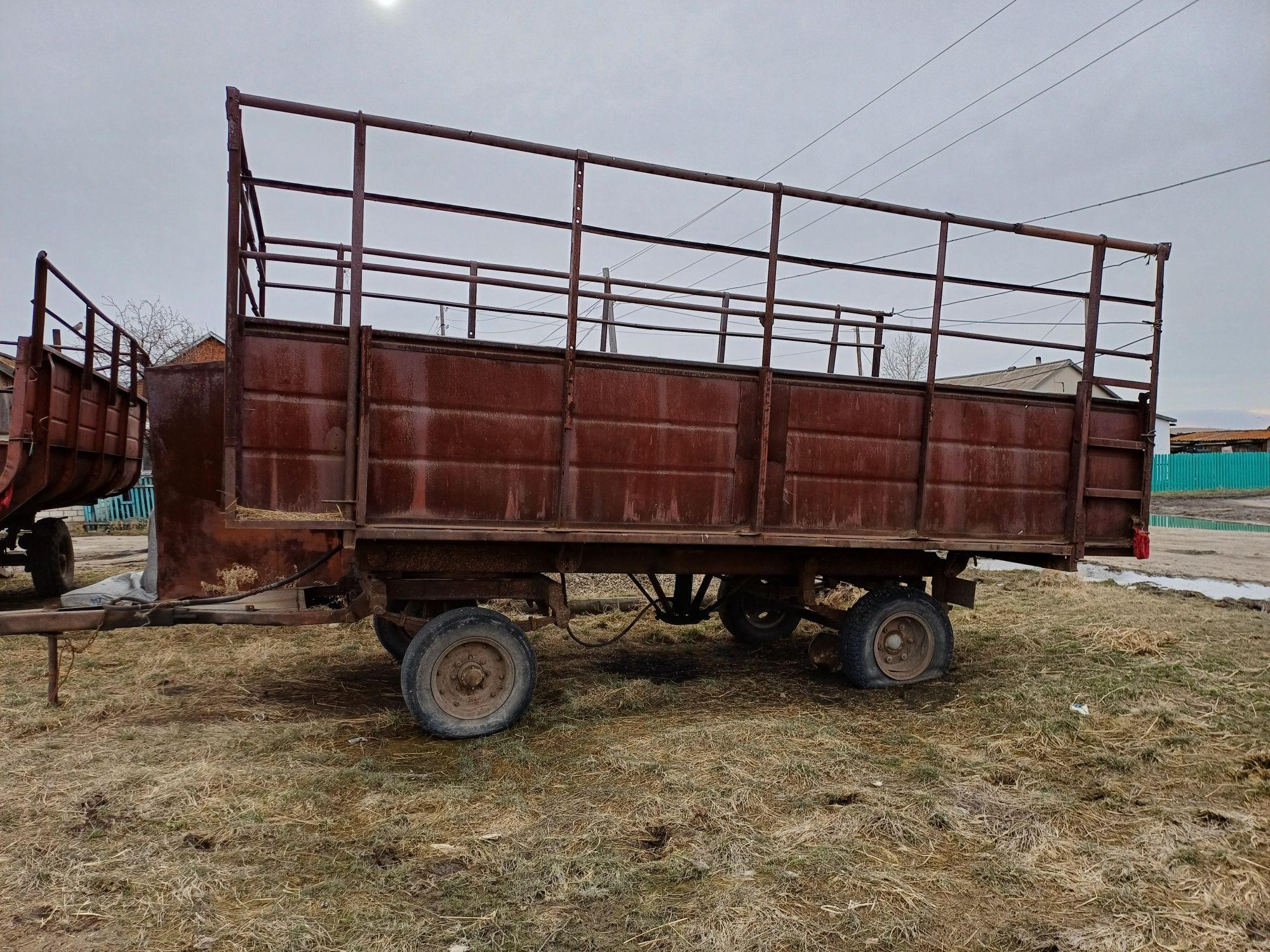 Продам прицеп сеновозку
