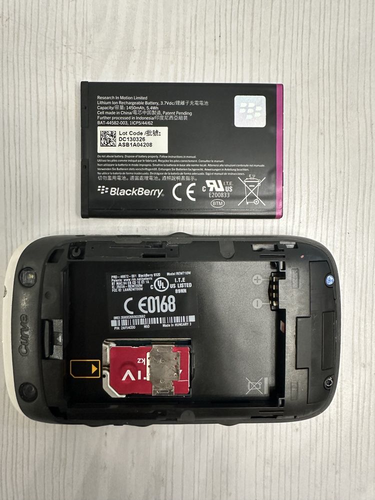 Blackberry Curve 9320 белый