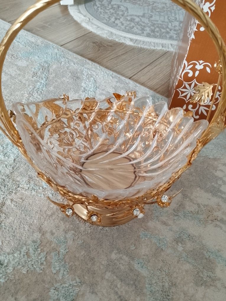 Конфетница,новая