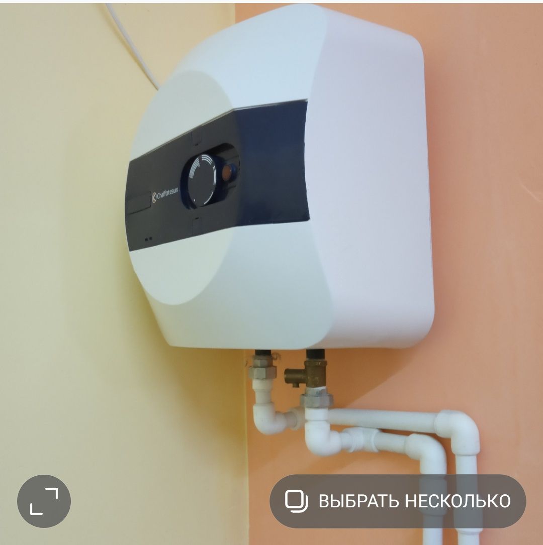 Продам тумбу с зеркалом, кресло, водонагреватель