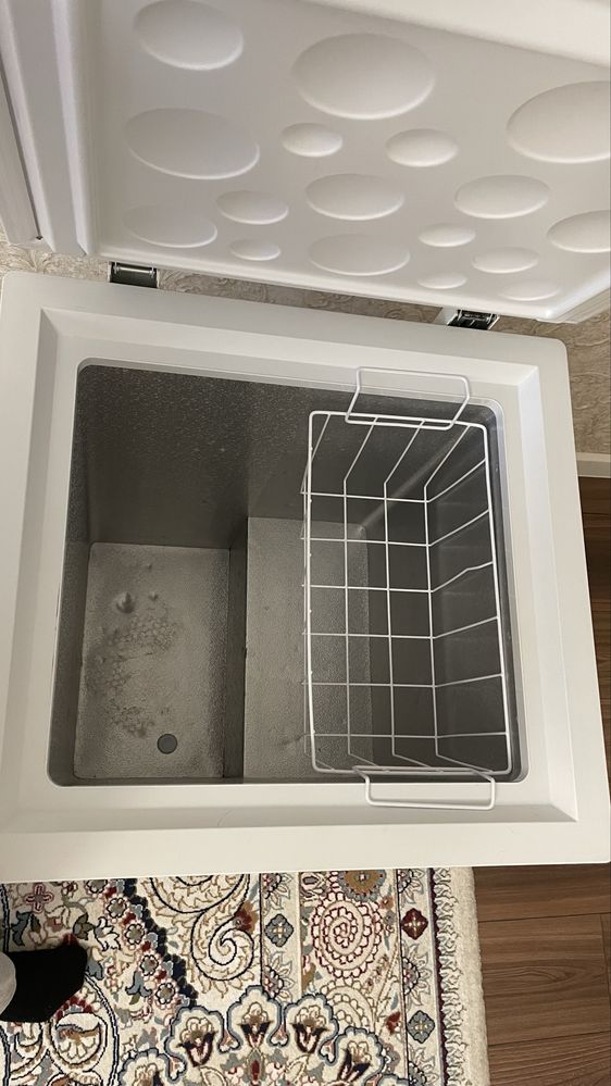 Продам морозильник Haier 100л