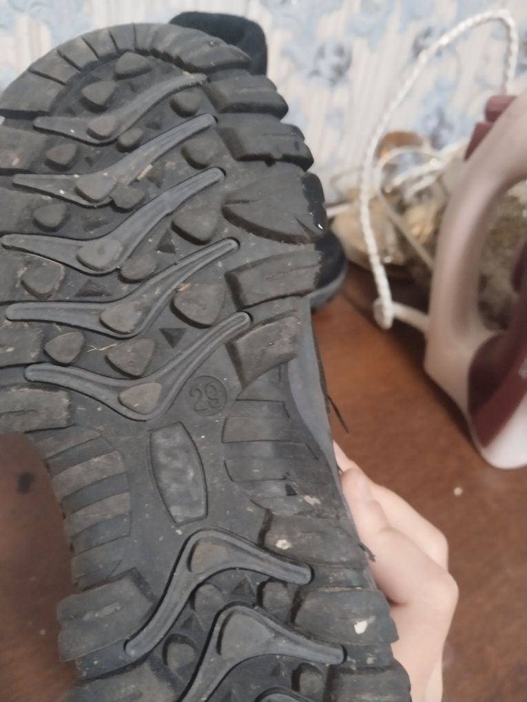 Продам детский зимние сапоги