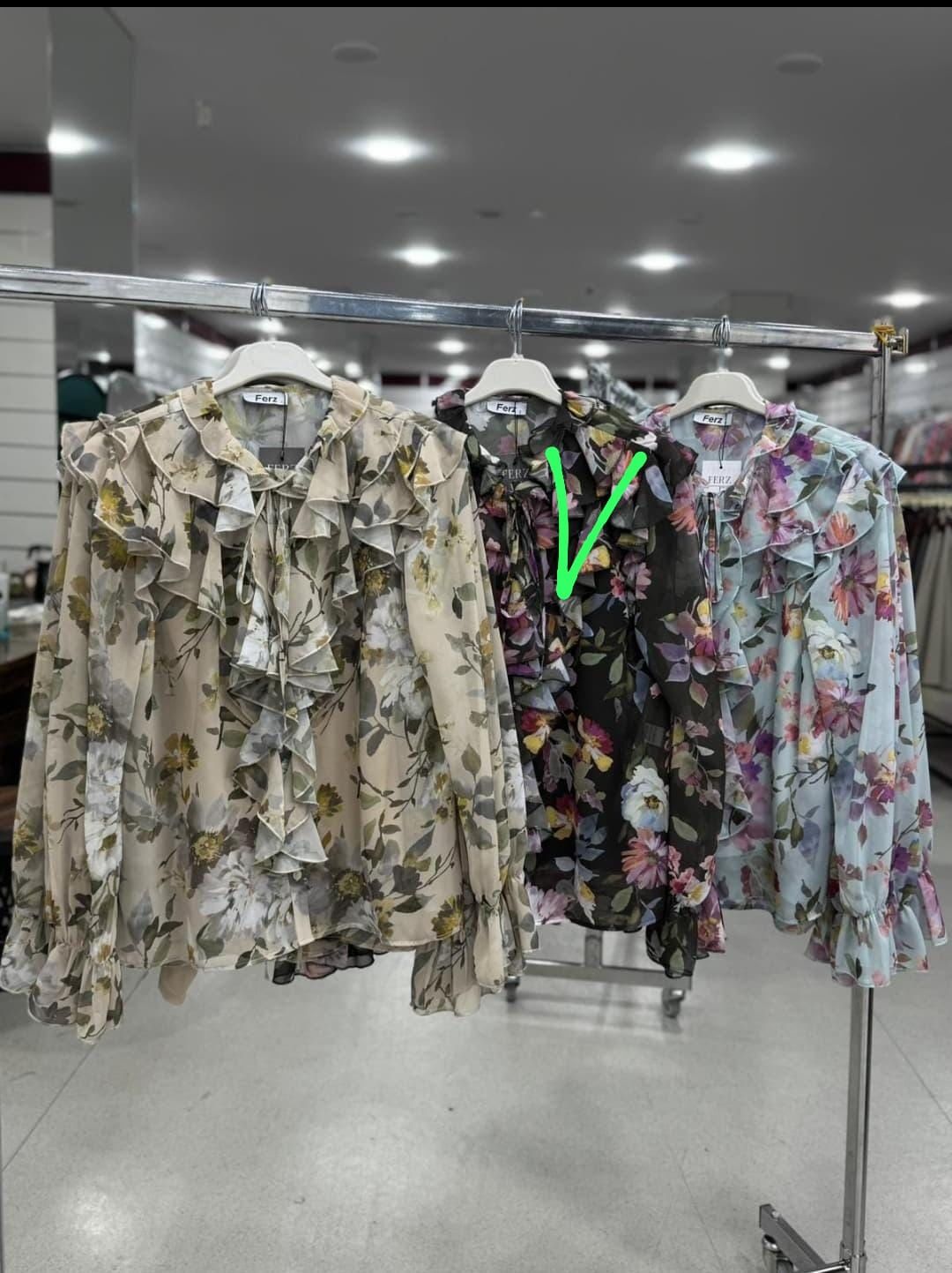 Продам женскую блузку
