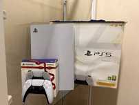 SonyPlaystation5,2джостика,дисковод есть