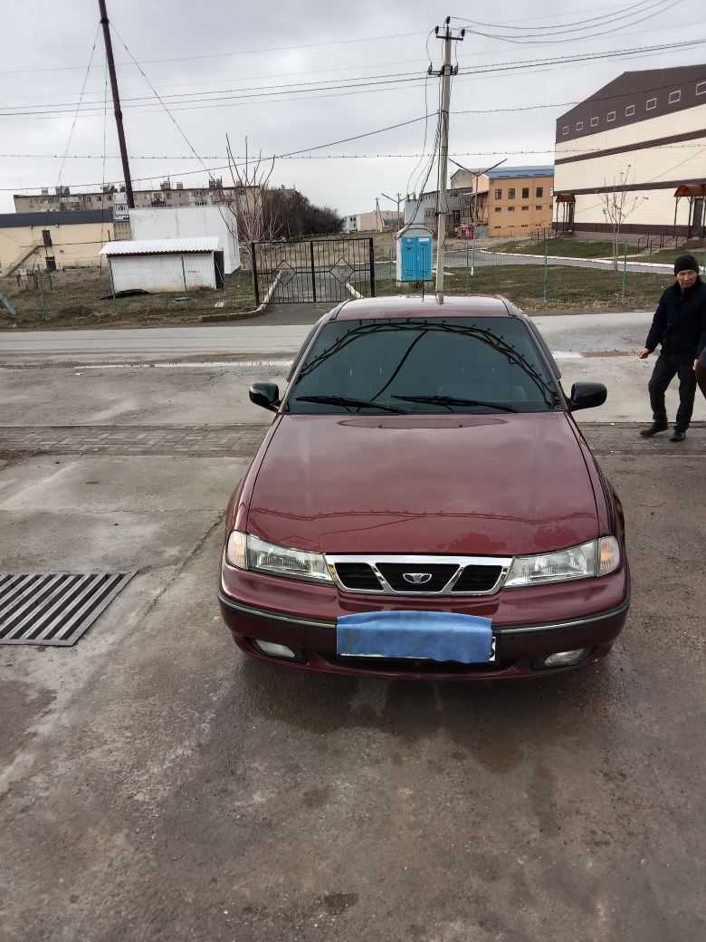 Нексия 2006,в хорошем состояние,матор каропка находу