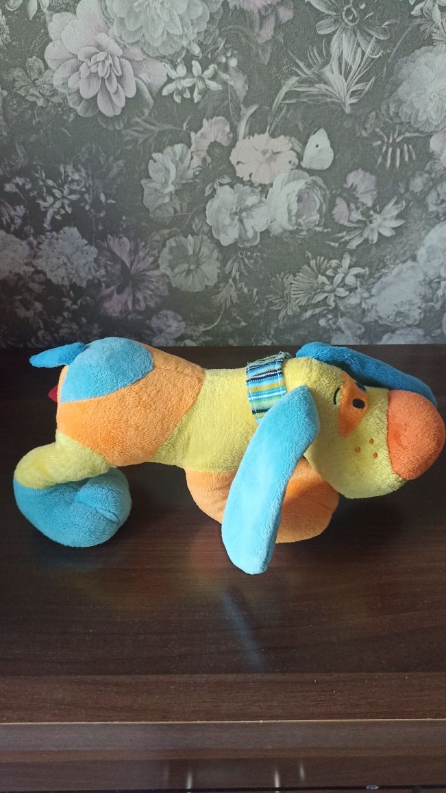 Продам игрушку собачку