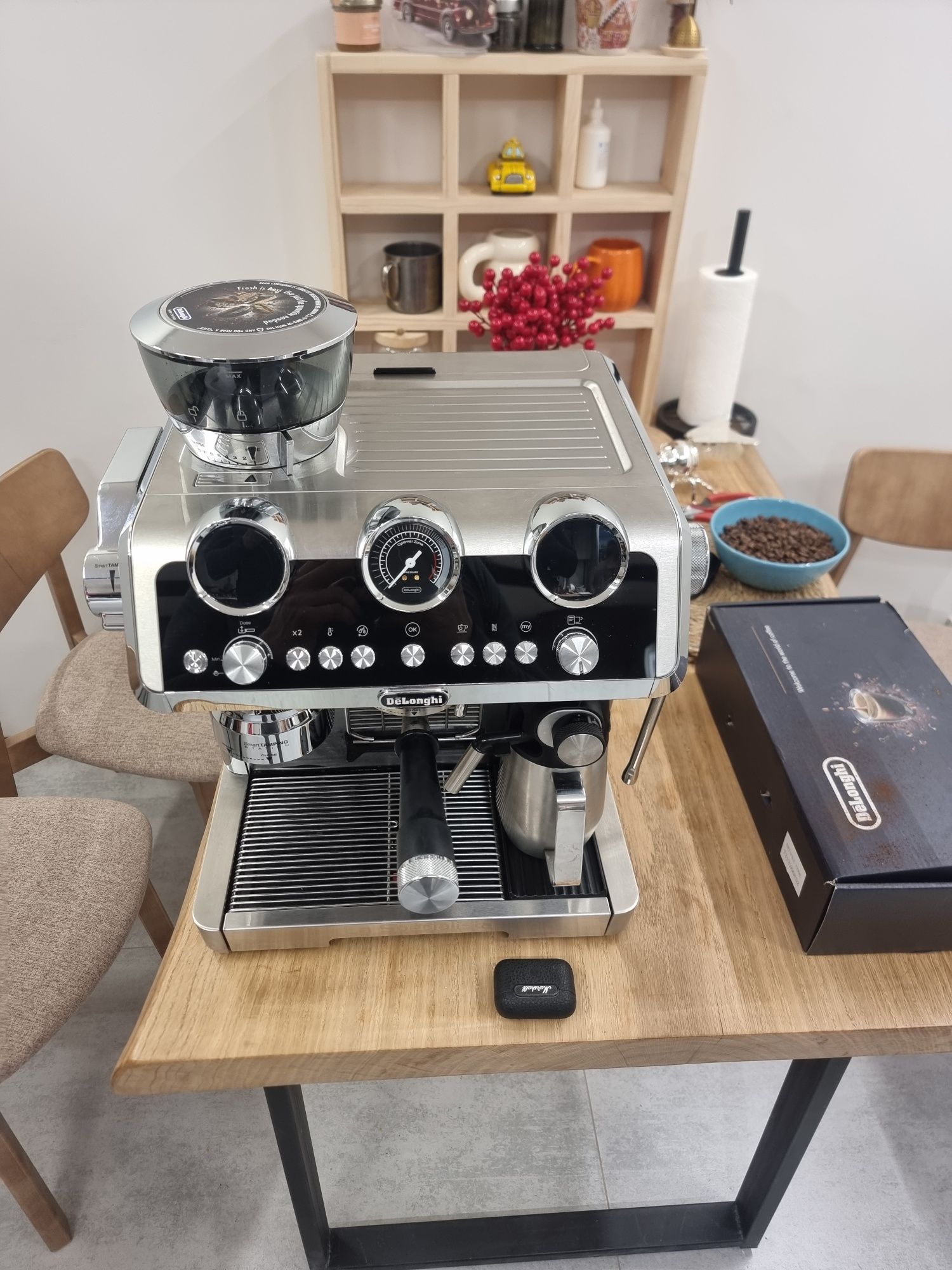 Кофемашина  Delonghi EC9865.M